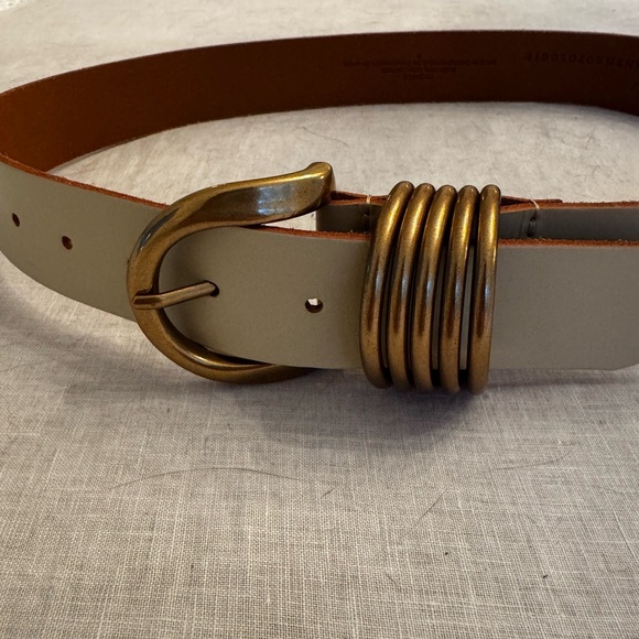 NWOT Anthropologie Multi Keeper Cream Leather Belt - Picture 3 of 5